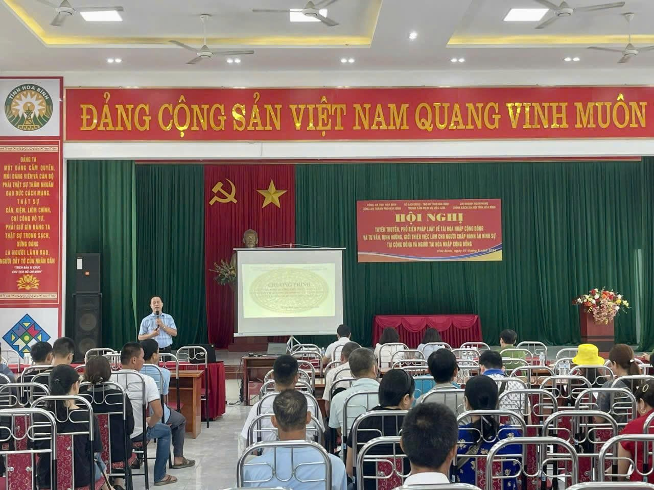  HIỆU QUẢ TỪ CÔNG TÁC PHỐI HỢP TƯ VẤN, GTVL CHO NGƯỜI CHẤP HÀNH XONG ÁN PHẠT TÙ VỀ TÁI HÒA NHẬP CỘNG ĐỒNG CỦA TRUNG TÂM DỊCH VỤ VIỆC LÀM HÒA BÌNH